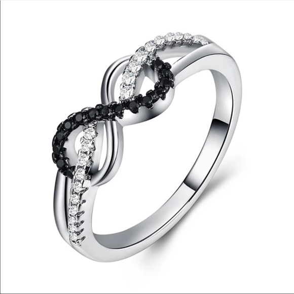 New Women’s 925 Silver Eternity Sapphire Ring - Picture 4 of 5